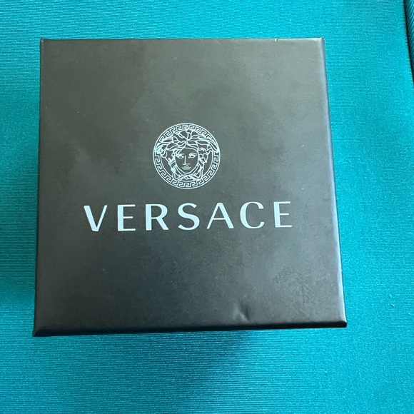 VERSACE Medusa coin stud earrings - Picture 3 of 3